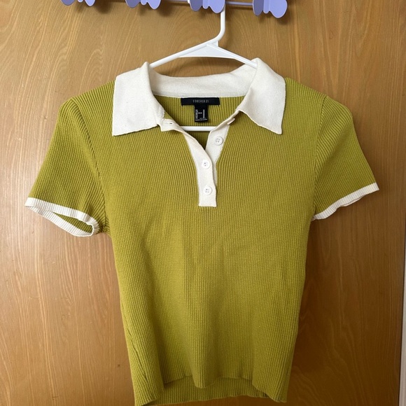 Forever 21 Tops - Forever 21 green cropped polo